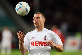 爱游戏手机版-蓝月亮客场负于南安普顿，状态堪忧，蓝月亮(中国)有限公司