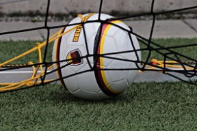 爱游戏全站-世界女子撑杆跳锦标赛中国新人获佳绩，世界著名女子撑杆跳运动员