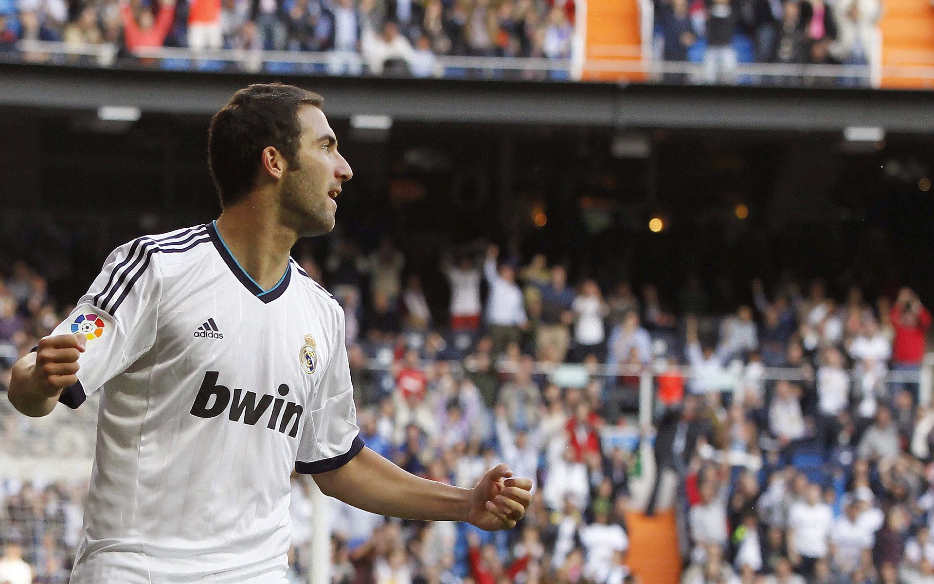 法国阿尔卑斯山地区、美国盐湖城分别获得2030年和2034年冬奥会主办权,沙特获得2034年足球世界杯主办权。