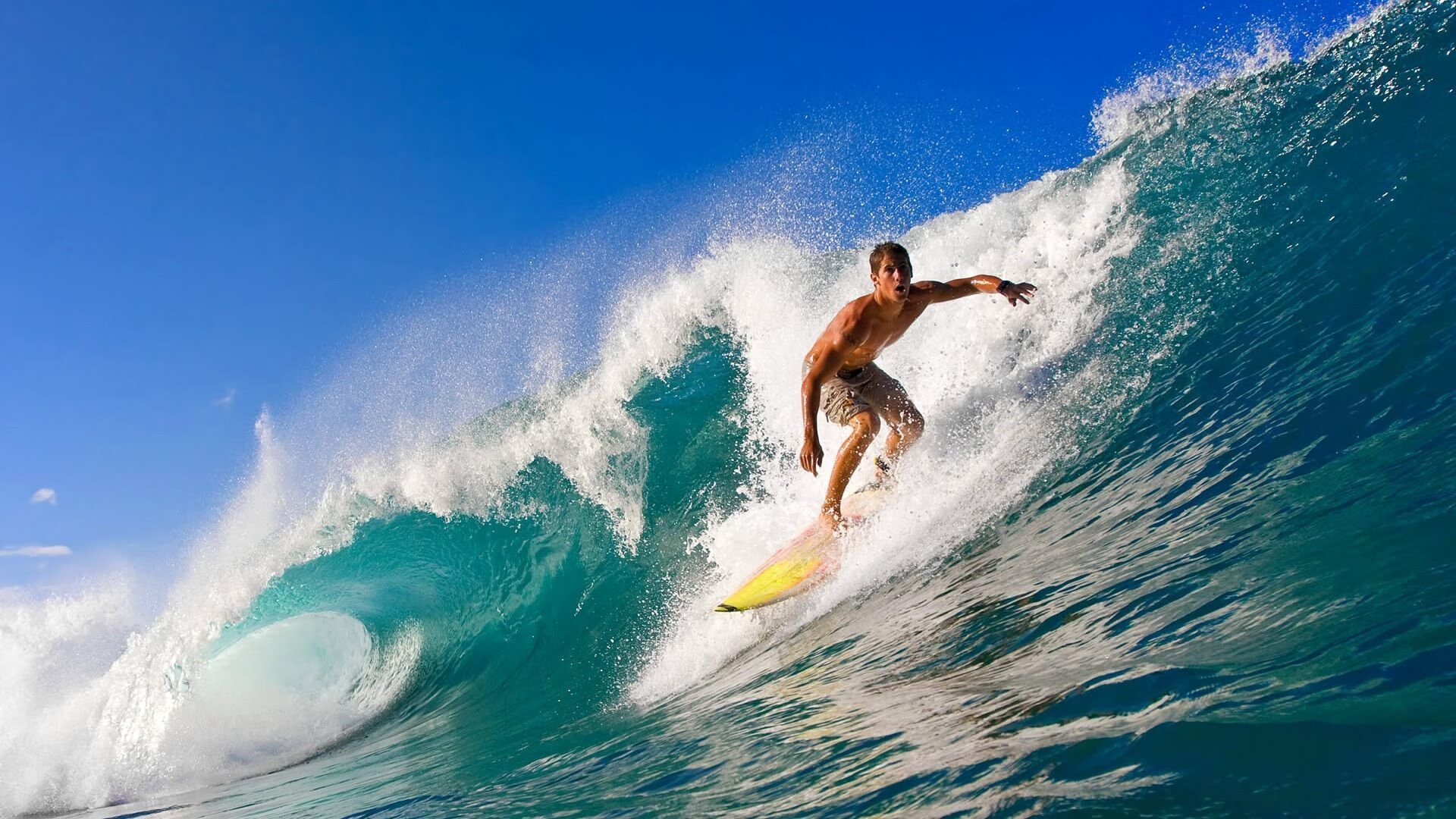 震撼足球门将三连扑上演神迹,足球连进3球叫什么